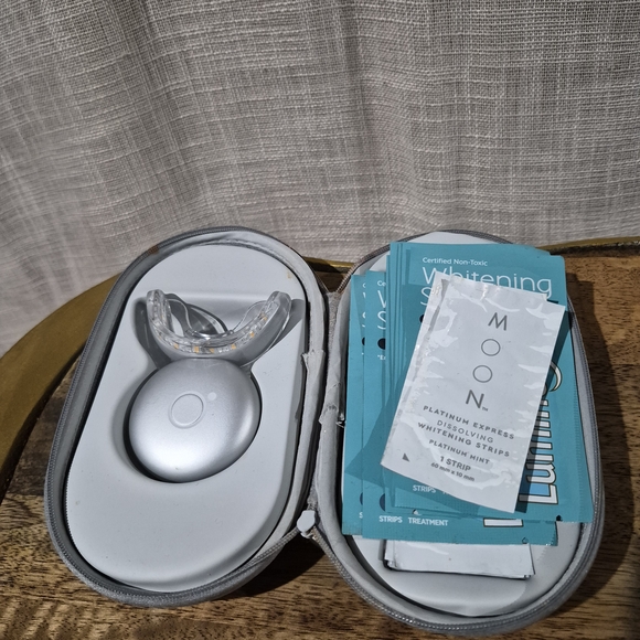 moon teeth - Picture 2 of 2